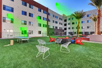 Quarto privado em East Tropicana Avenue, imagem 27 de 49