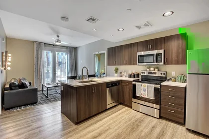 Quarto privado em East Tropicana Avenue, imagem 36 de 49