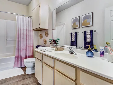 Private room at Washington Avenue South, image 19 of 19