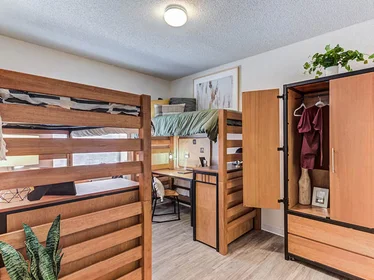 Private room at Washington Avenue South, image 18 of 19