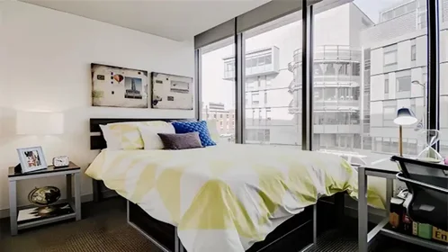 Quarto privado em Lancaster Avenue, imagem 1 de 10
