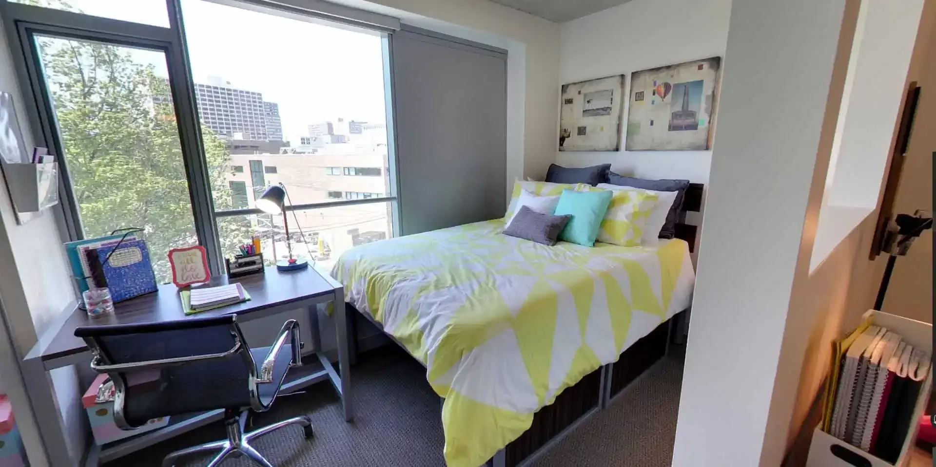 Quarto de estudante económico com localização conveniente em 