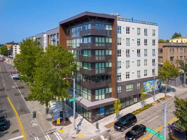 Stanza privata in University Way Northeast, immagine 3 di 19