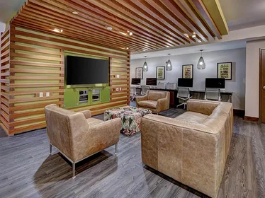 Private room at Franklin Boulevard, image 36 of 47