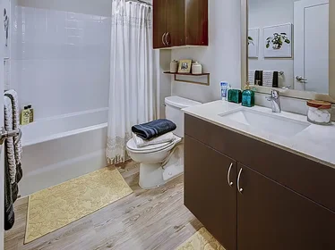 Private room at Franklin Boulevard, image 46 of 47