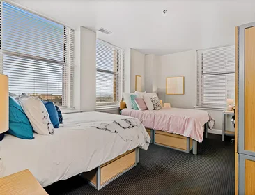 Quarto privado em John F Kennedy Boulevard, imagem 1 de 10