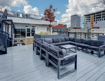 Stanza privata in 11th Avenue Northeast, immagine 7 di 18