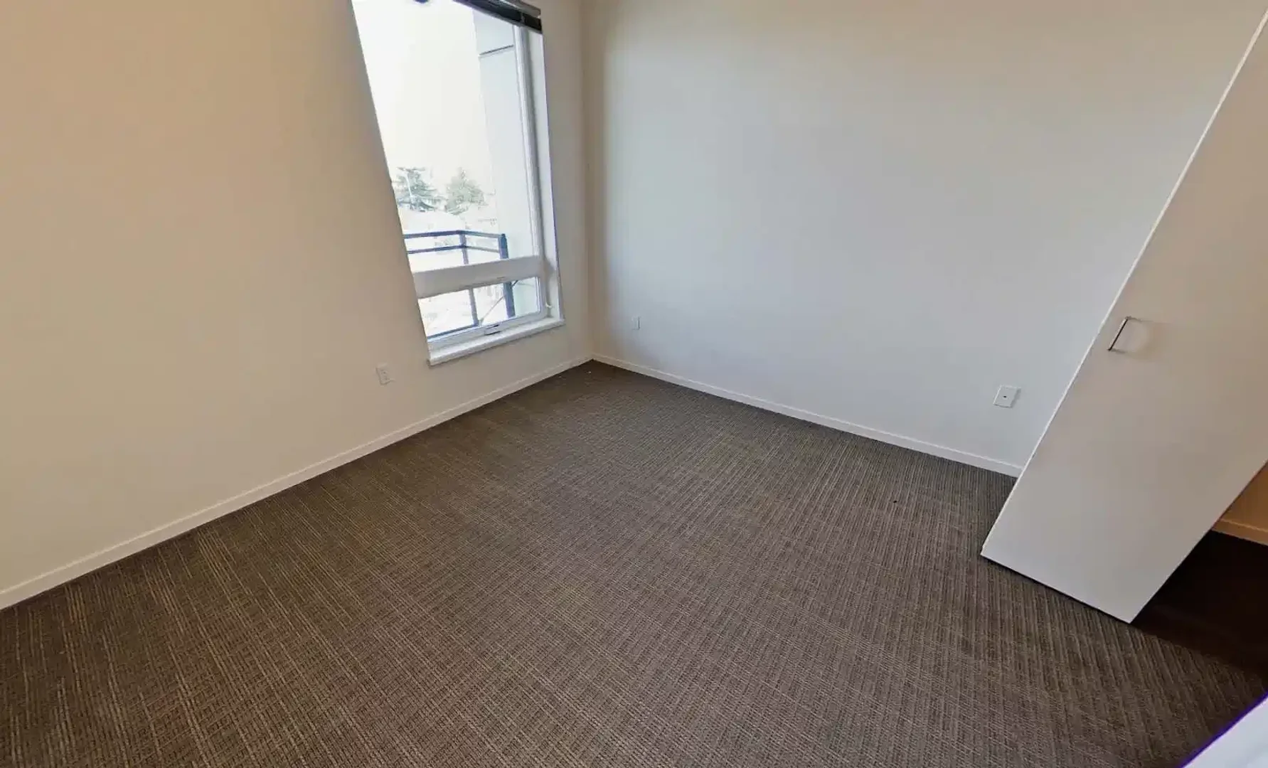 Functional student room perfect for studying in