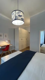 Apartamento inteiro em Via Privata Costanzo Cantoni, imagem 24 de 42