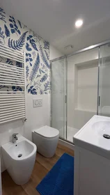 Apartamento inteiro em Via Privata Costanzo Cantoni, imagem 33 de 42