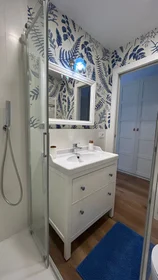 Apartamento inteiro em Via Privata Costanzo Cantoni, imagem 34 de 42