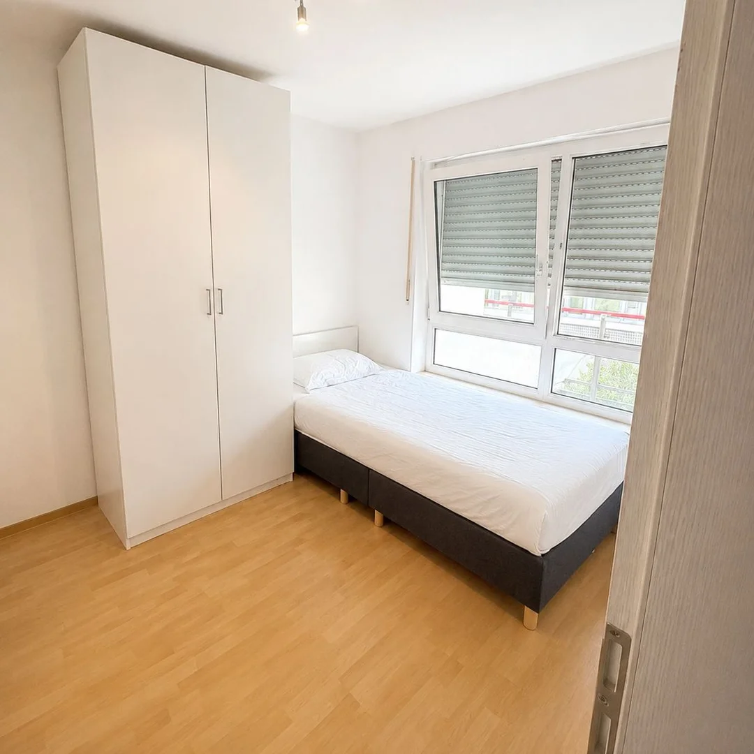 Chambre d'étudiant confortable et spacieuse dans 