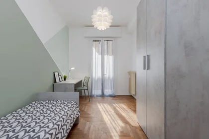 Quarto privado em Via Castelfidardo 3, 35141, Padova, Italy, imagem 2 de 26