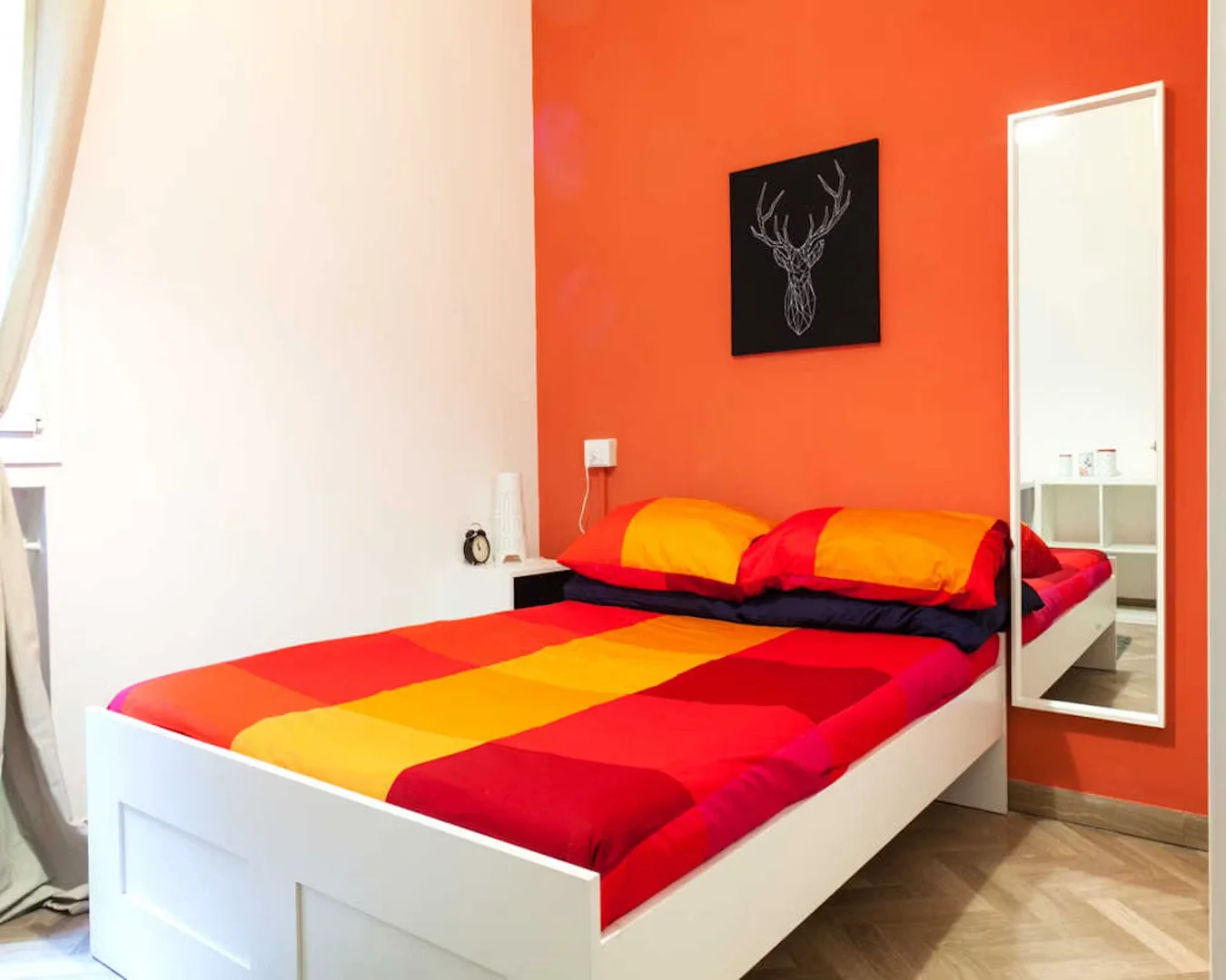 Room for rent in student apartment in , fully furnished