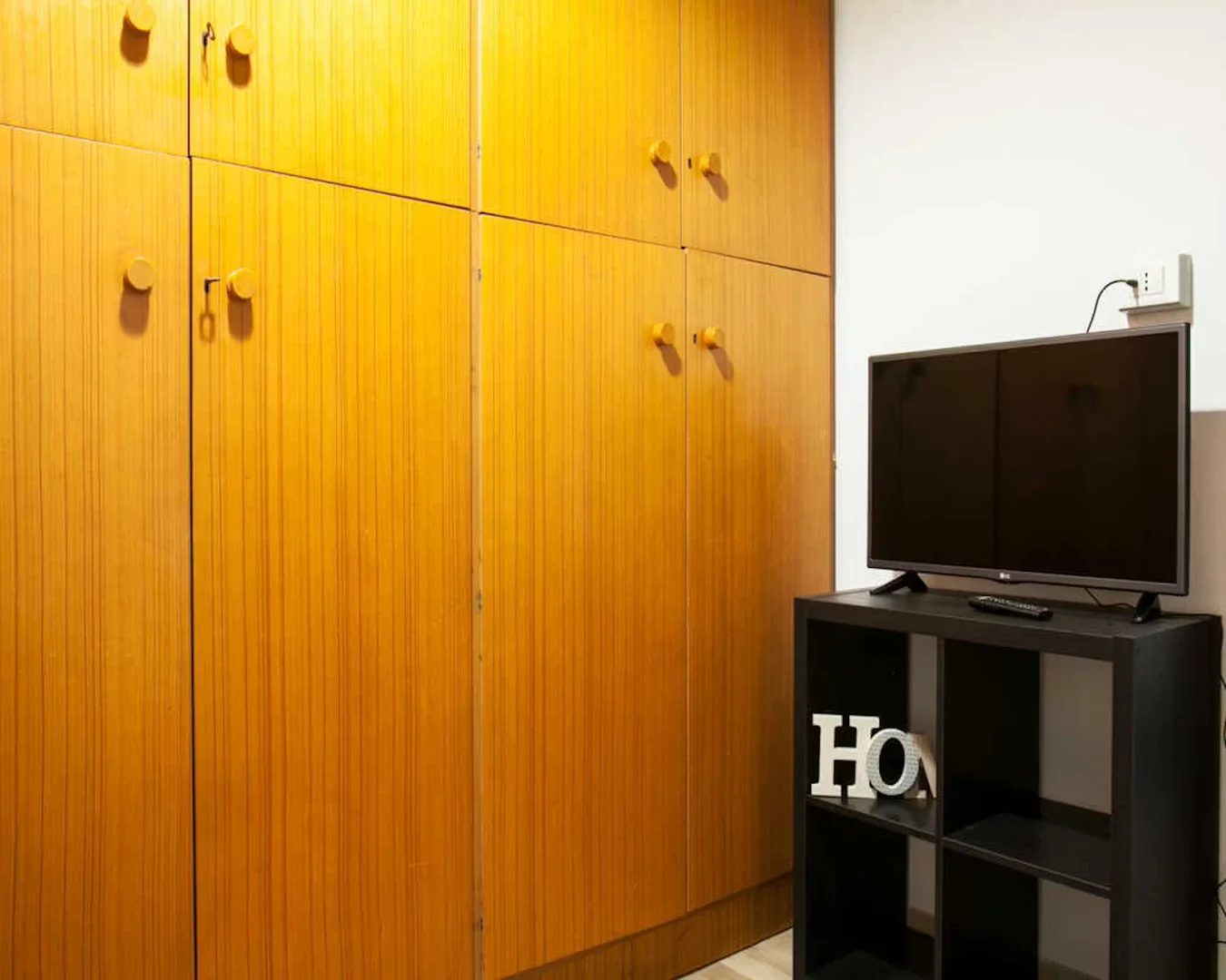 Room for rent in student apartment in , fully furnished