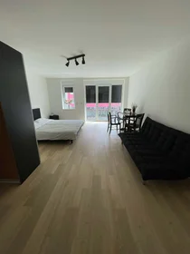 Logement entier à Friedrich-Ebert-Straße 73, 45127 Essen, Germany, image 2 de 15