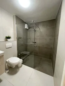 Logement entier à Friedrich-Ebert-Straße 73, 45127 Essen, Germany, image 8 de 15