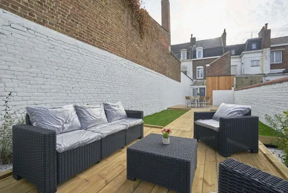 Habitación privada en 148 Rue Flament Reboux, 59130 Lambersart, France, imagen 21 de 27