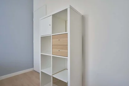 Habitación privada en 148 Rue Flament Reboux, 59130 Lambersart, France, imagen 6 de 27