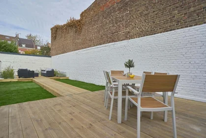 Private room at 148 Rue Flament Reboux, 59130 Lambersart, France, image 21 of 25