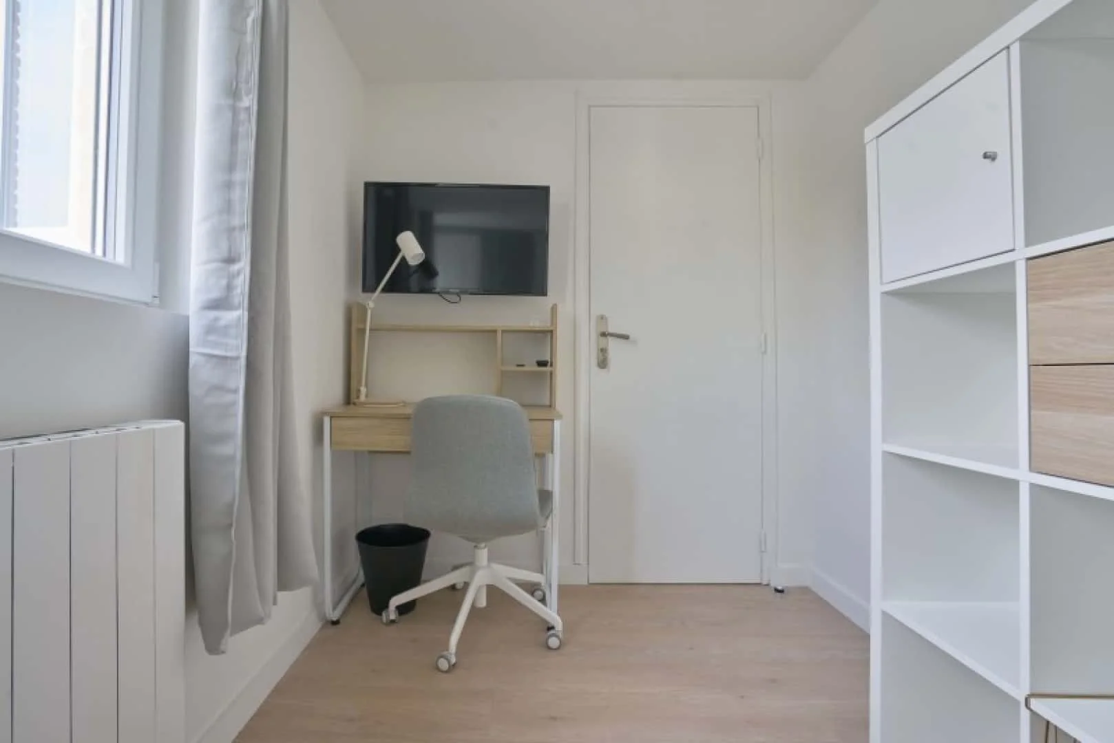 Budget-friendly student room close to campus in 