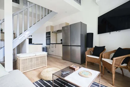 Habitación privada en 2 Rue du Faubourg des Trois - Maisons, 54000 Nancy, France, imagen 15 de 20