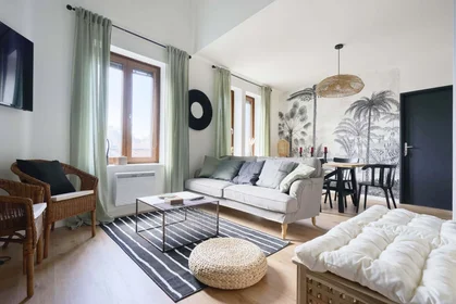 Habitación privada en 2 Rue du Faubourg des Trois - Maisons, 54000 Nancy, France, imagen 6 de 20