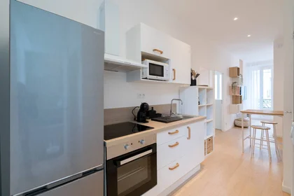 Habitación privada en Toulon, 83000, imagen 1 de 9