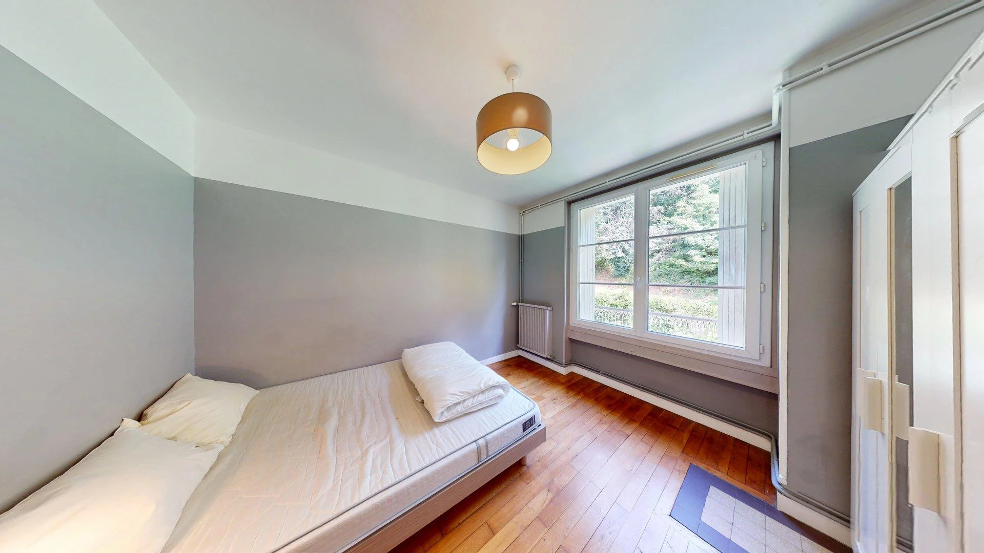 Room for rent in student apartment in , fully furnished