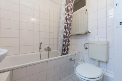 Prywatny pokój Biebricher Str., obraz 14 15