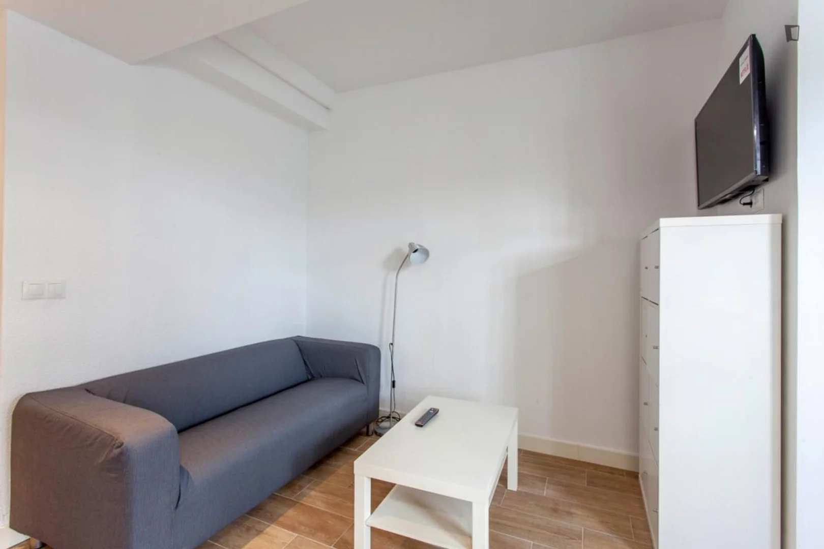 Chambre d'étudiant confortable et spacieuse dans 
