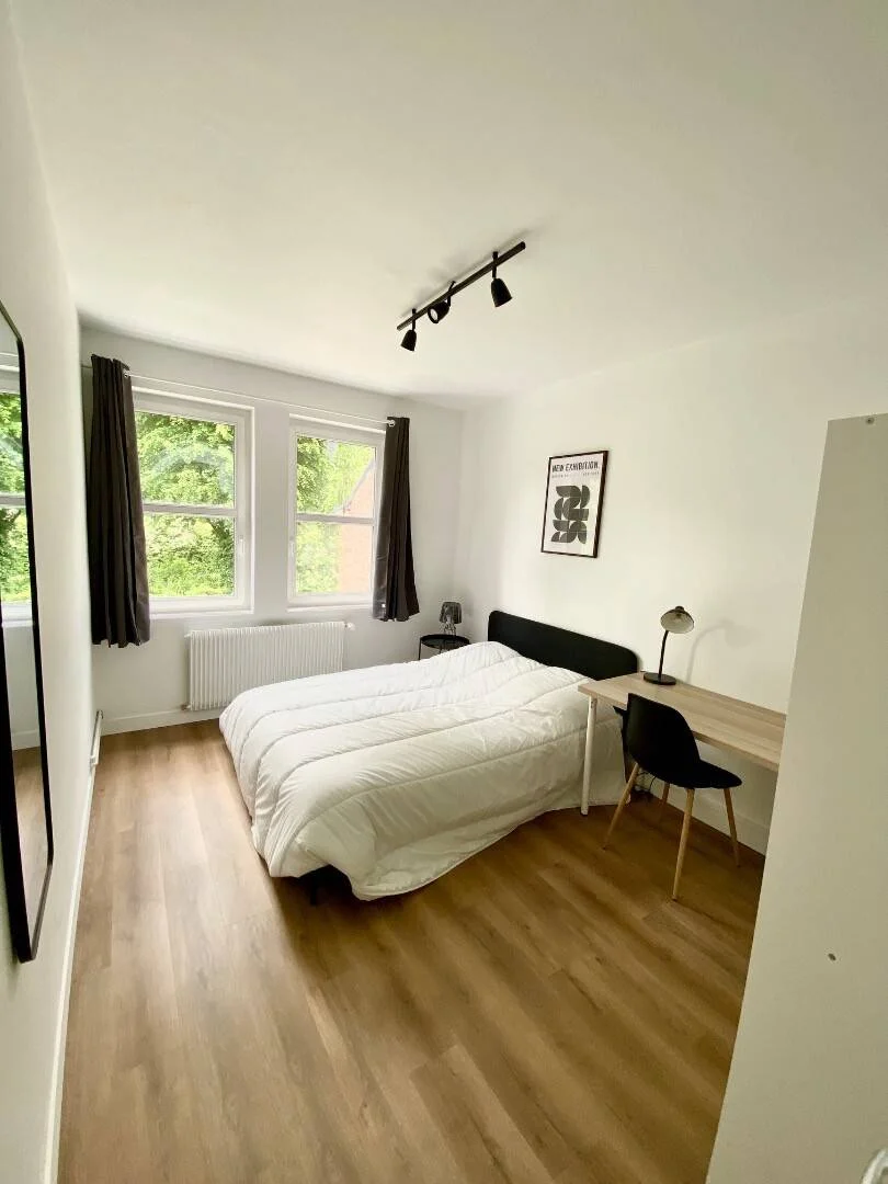 Cozy room for students available in 
