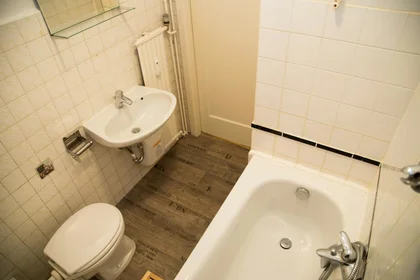 Quarto privado em Schouwbroekseweg, imagem 1 de 3