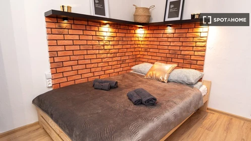 Appartamento con 2 camere da letto a Varsavia