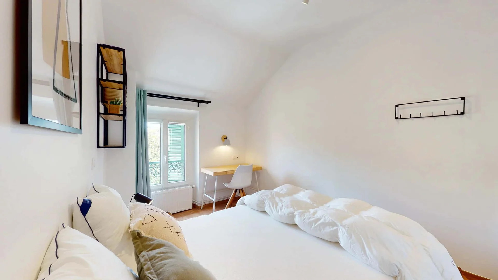Quarto amigo do estudante em  com comodidades modernas