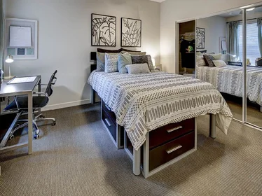 Appartamento in 2125 Franklin Blvd, Eugene, OR 97403, USA, immagine 1 di 10