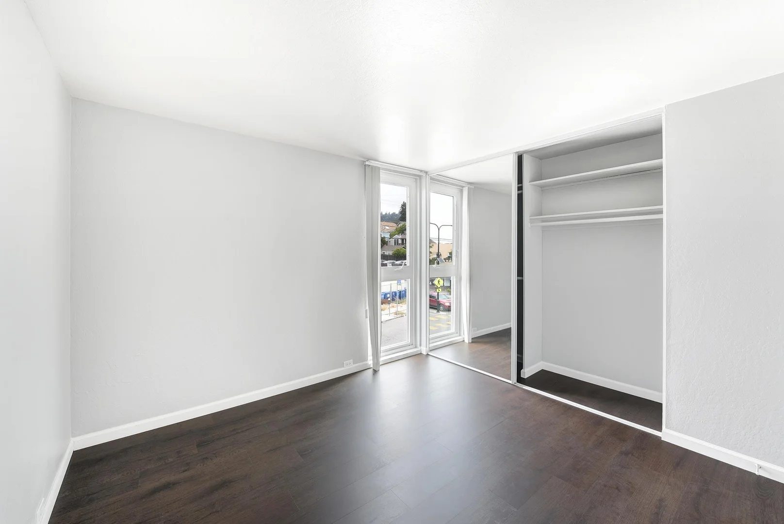 Student-friendly studio with excellent transport links in