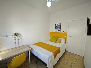 Chambre à louer dans un appartement en colocation à Cartagena