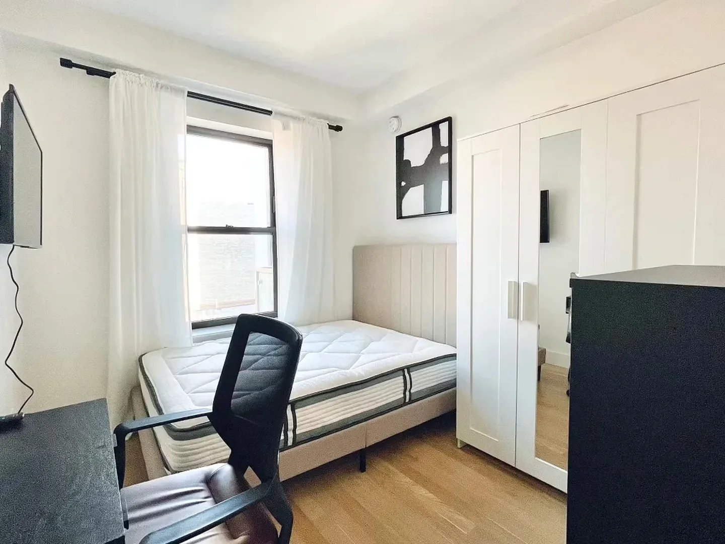 Cozy room for students available in