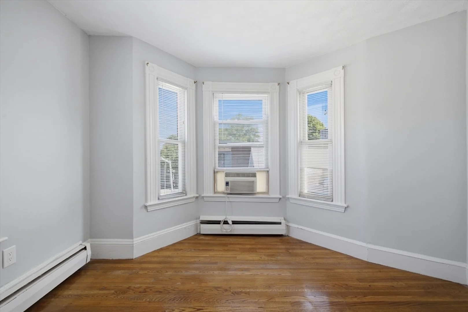 195, Concord Ave., Unit 11, Cambridge, Cambridge, MA, 02138