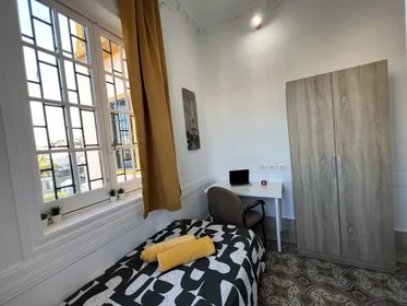 Quarto privado em Calle Brasil 24, imagem 1 de 10