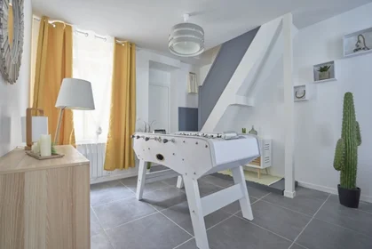 Stanza privata in 21 / 23 rue Pasteur, immagine 21 di 32