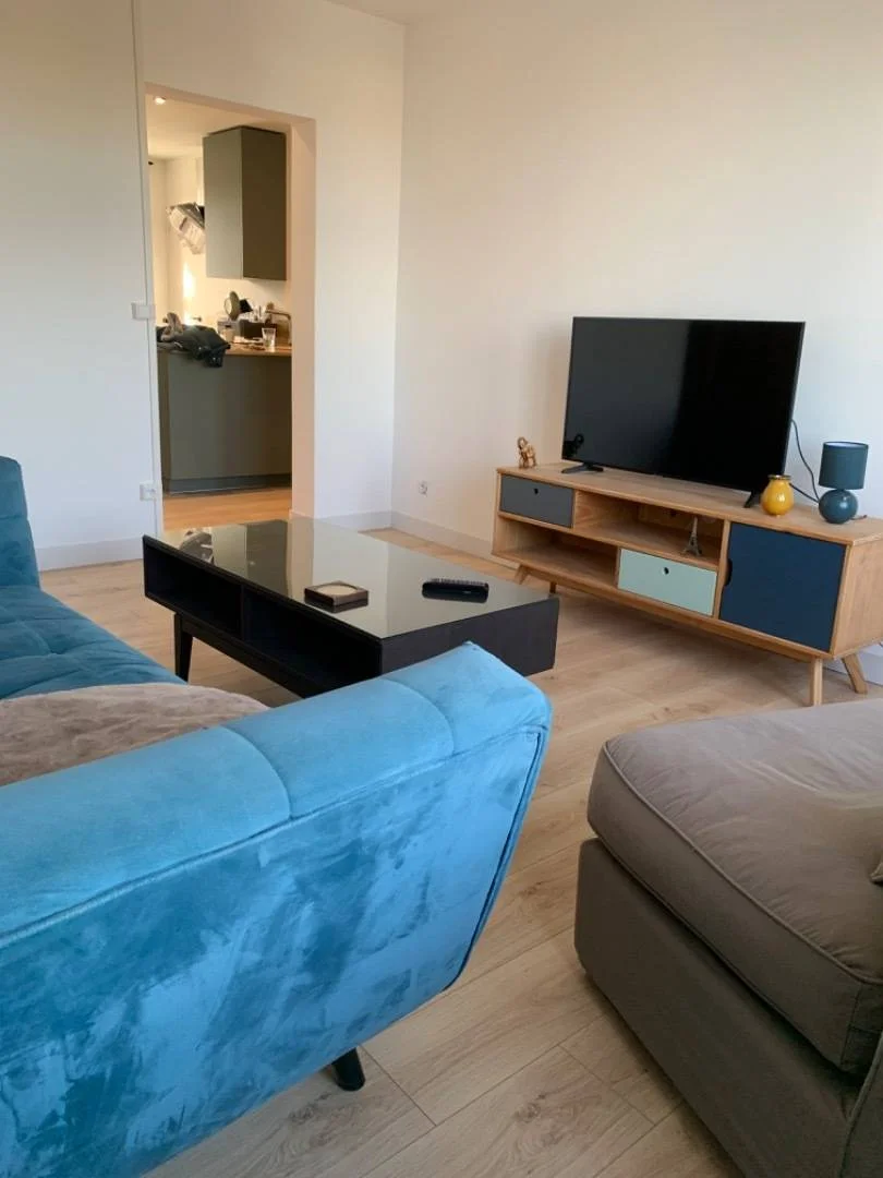 Budget-friendly student room close to campus in 