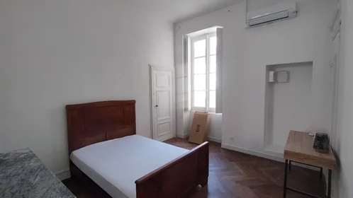 Privatzimmer in der Nîmes, 30000, bild 12 von 18