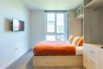 Quarto privado em Willowbank Road, imagem 28 de 40