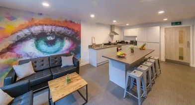 Quarto privado em Willowbank Road, imagem 5 de 40