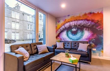 Quarto privado em Willowbank Road, imagem 3 de 43