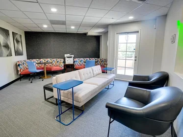 Studio in der East Apache Boulevard, bild 11 von 14