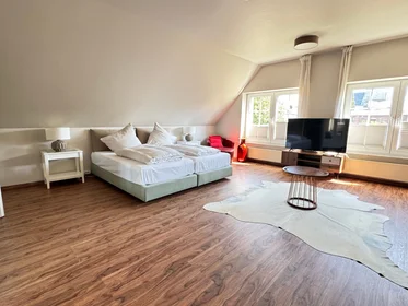 Privatzimmer in der Dombach-Sander-Straße, bild 1 von 7