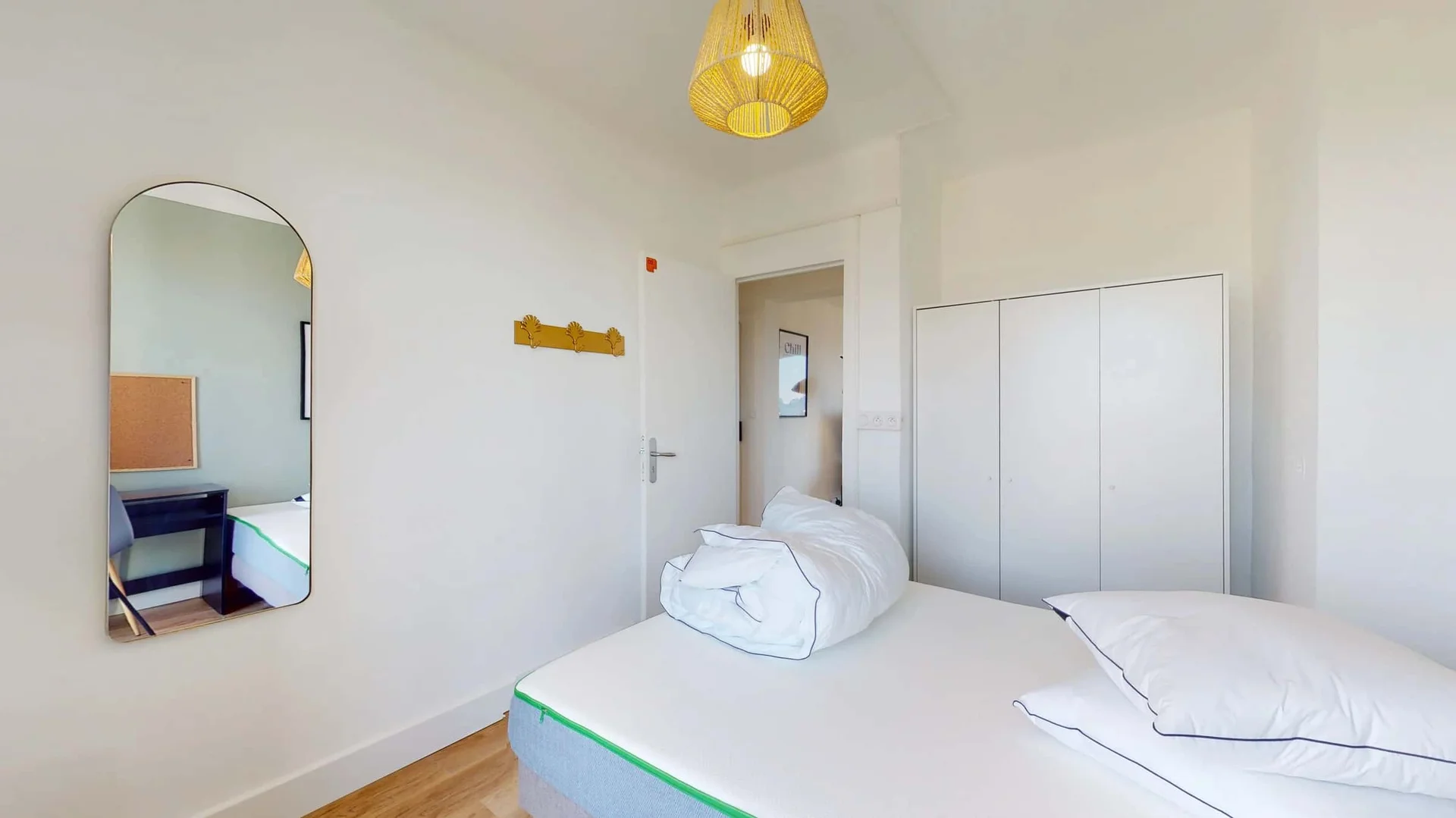 Habitación acogedora para estudiantes disponible en 